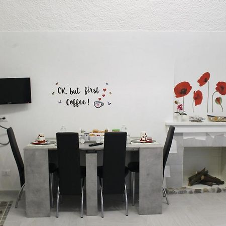 A Casa Di Fede Apartment โดลเชอักกวา ภายนอก รูปภาพ
